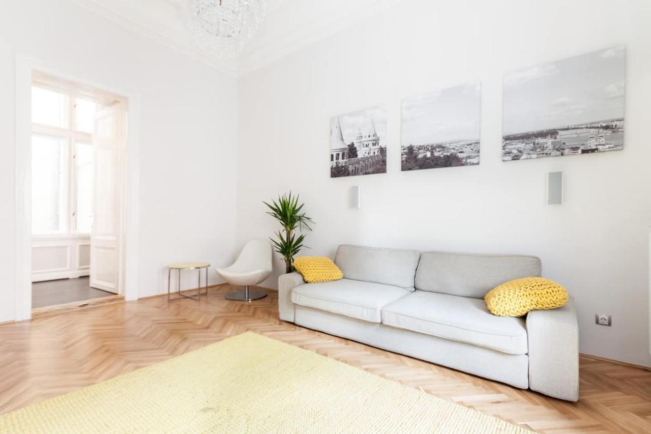 Bpr Sophisticated Astoria Suite With Balcony Будапеща Екстериор снимка