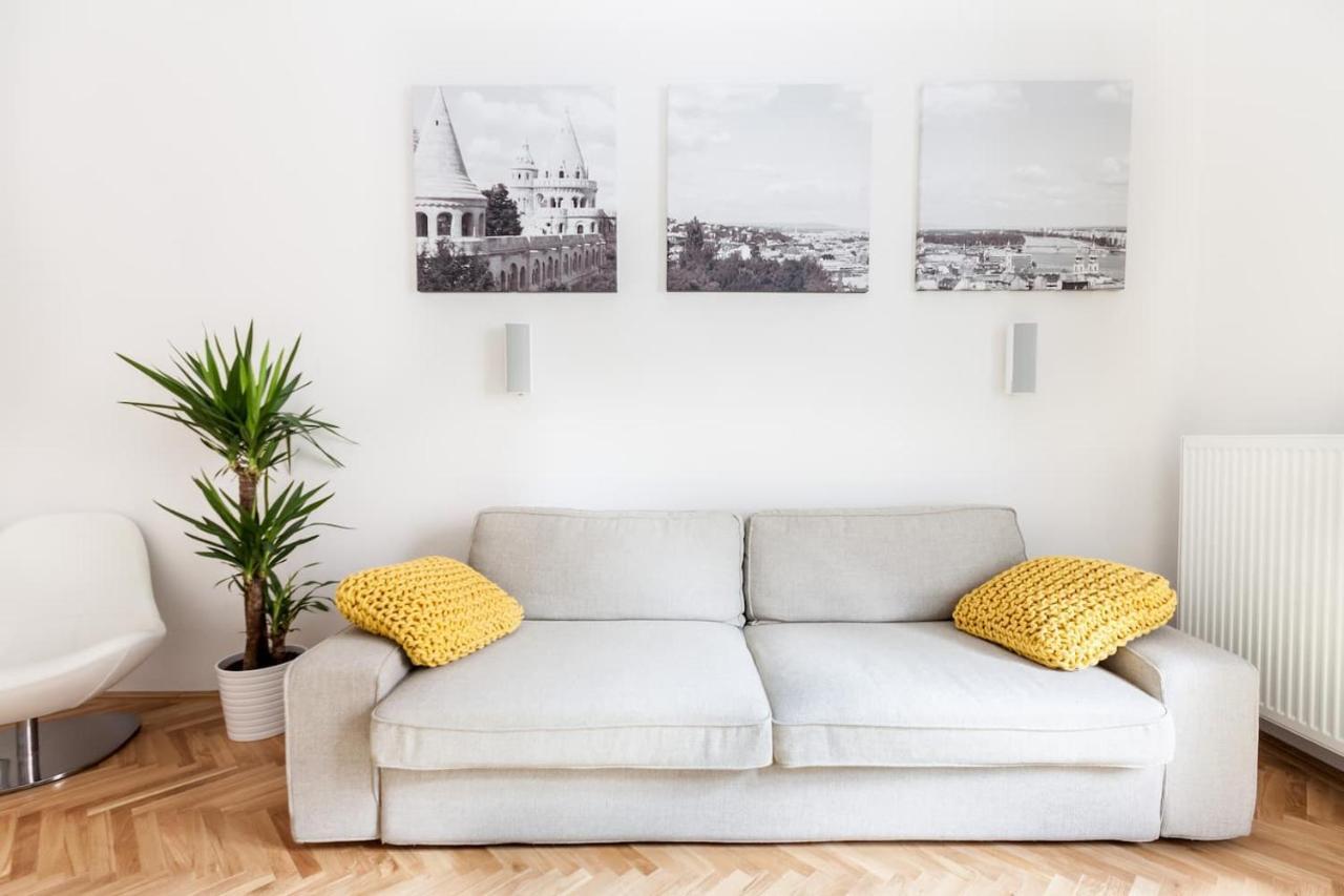 Bpr Sophisticated Astoria Suite With Balcony Будапеща Екстериор снимка