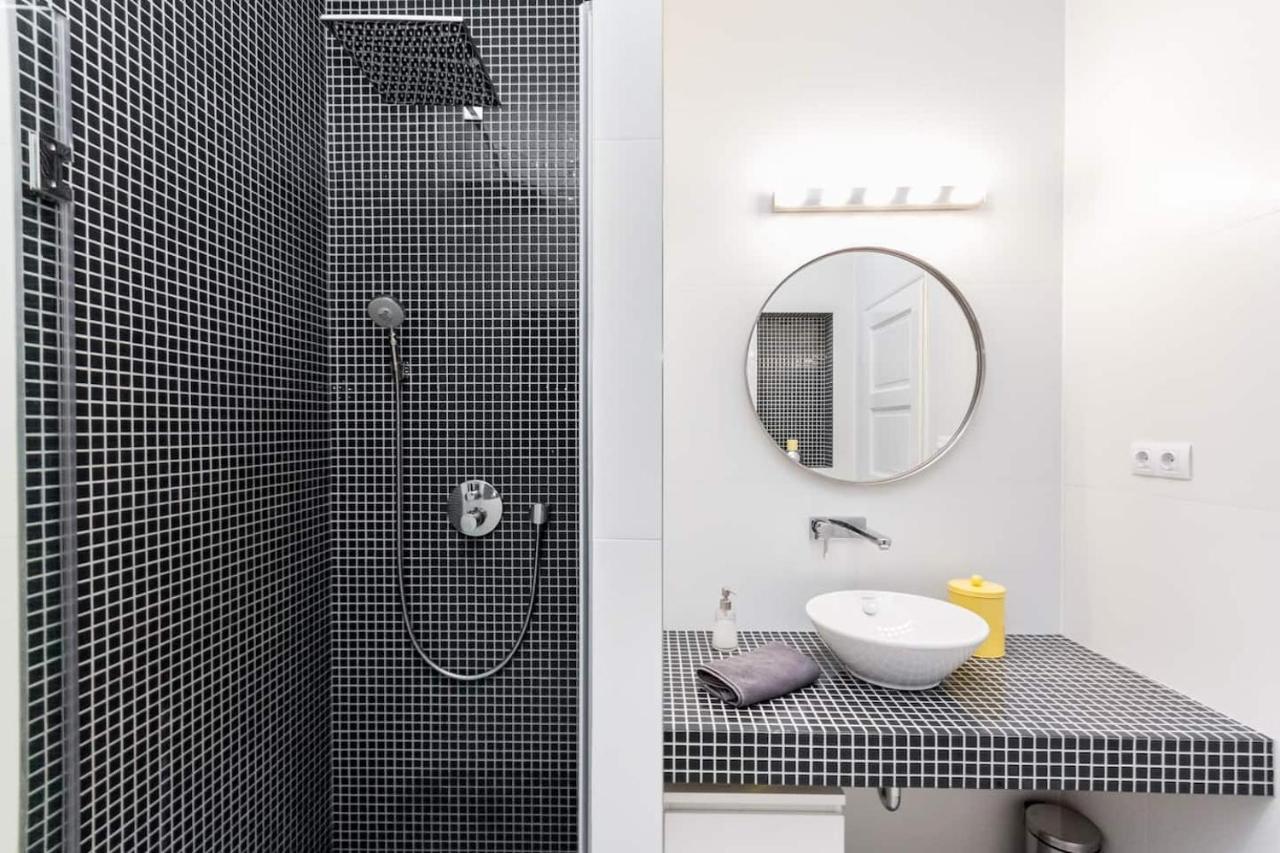 Bpr Sophisticated Astoria Suite With Balcony Будапеща Екстериор снимка