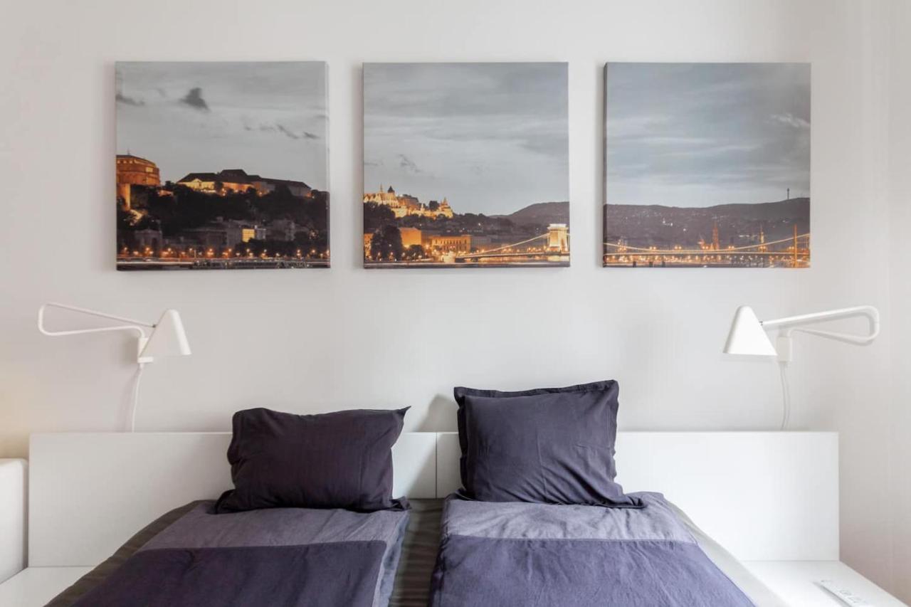 Bpr Sophisticated Astoria Suite With Balcony Будапеща Екстериор снимка